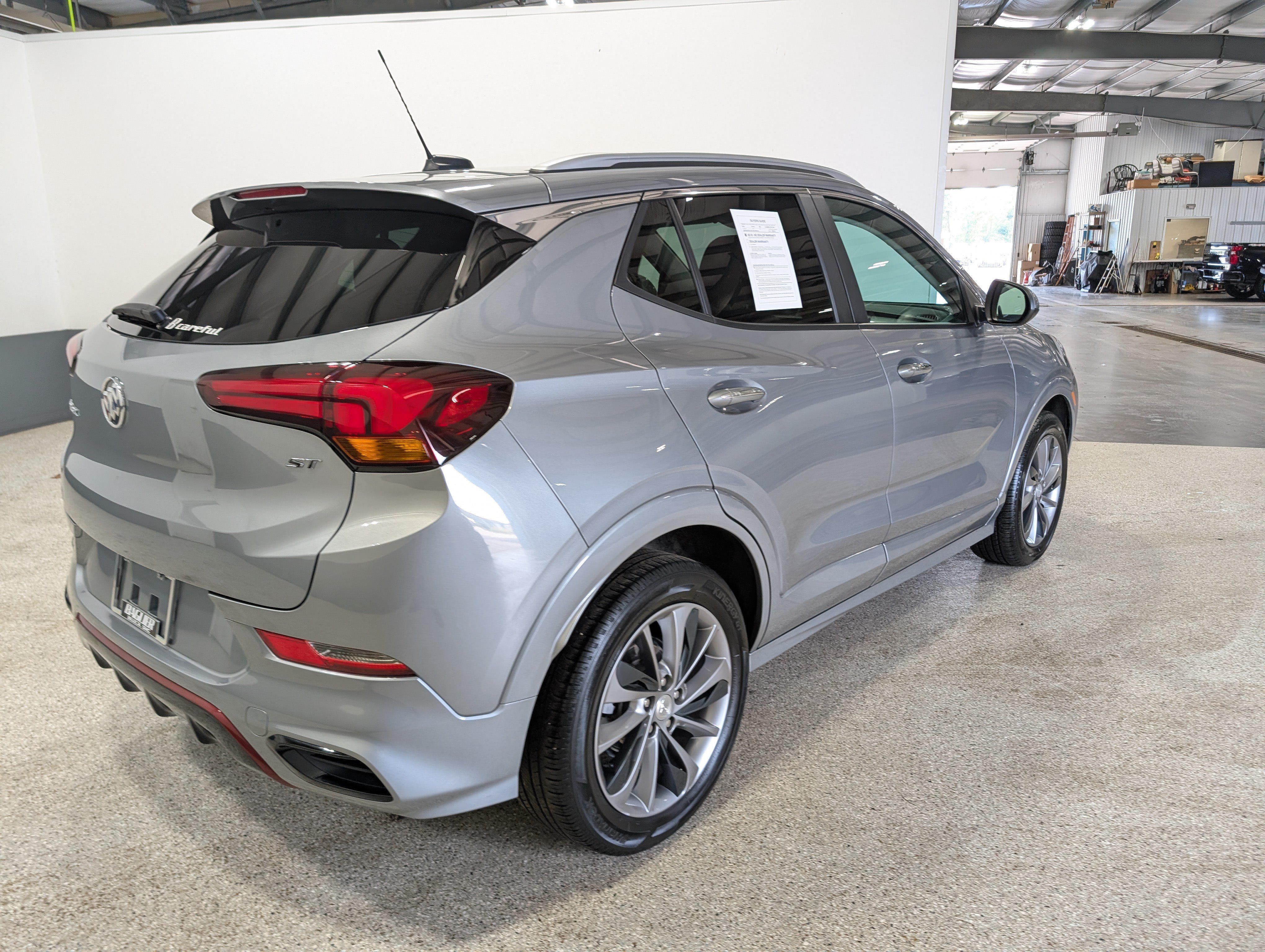 Used 2023 Buick Encore GX Select w/ Sport Touring Package FWD image 3