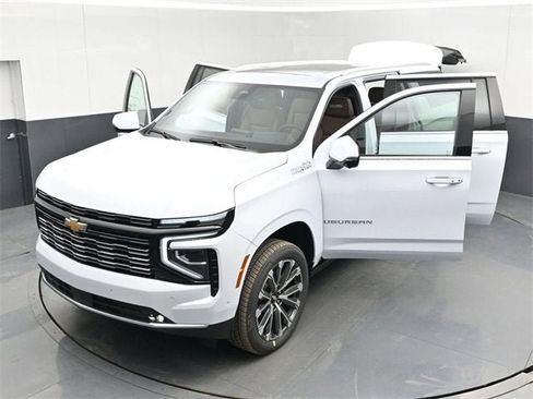 New 2026 Chevrolet Suburban High Country image 57