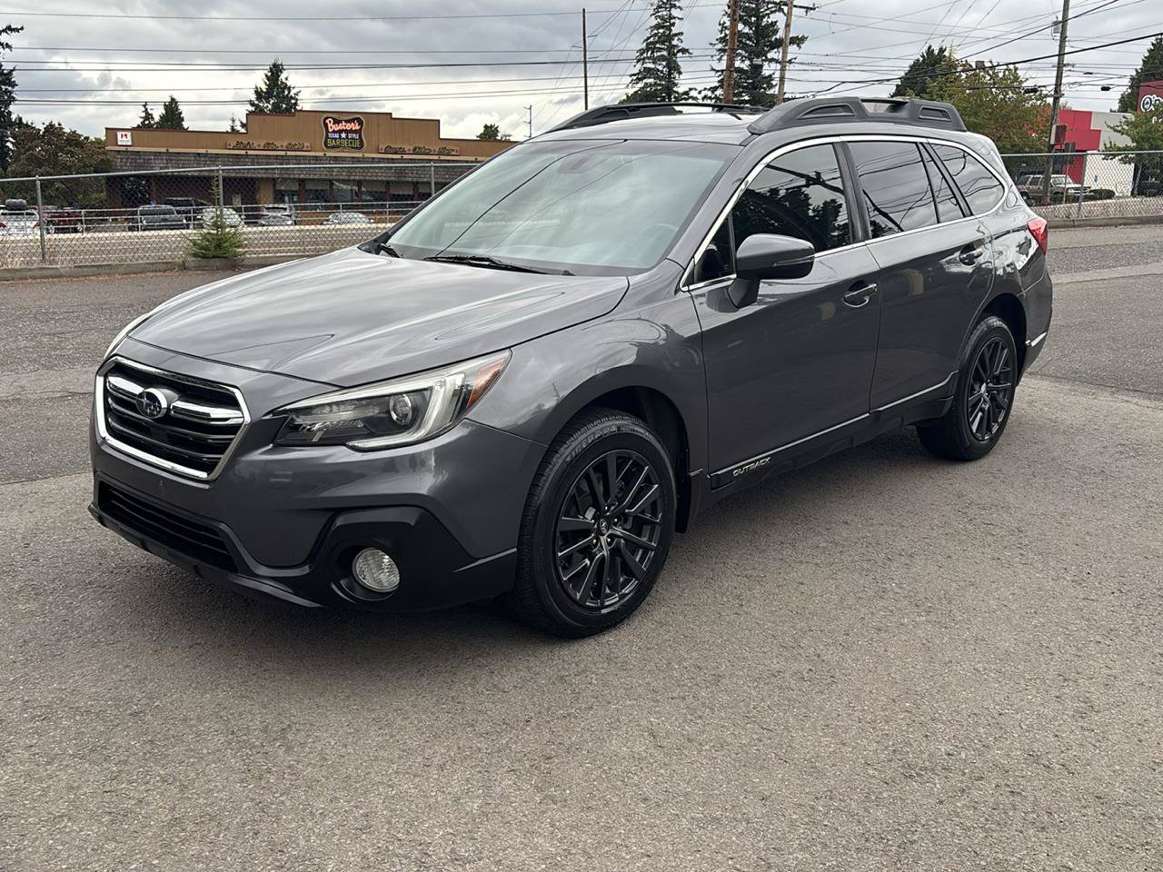 Used 2018 Subaru Outback 2.5i Limited AWD/4WD image 3