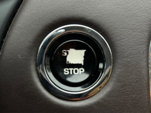 Used 2013 Jaguar XJ L Portfolio AWD/4WD image 19