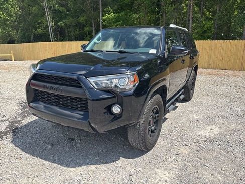 Used 2018 Toyota 4Runner SR5 Premium image 3