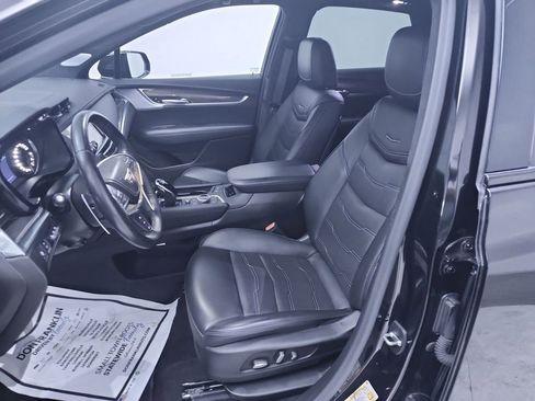 Used 2024 Cadillac XT5 Sportv w/ LPO, Red Accent Package image 11
