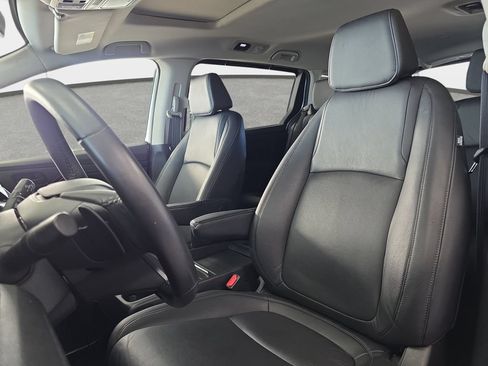 Used 2025 Honda Odyssey EX-L image 13