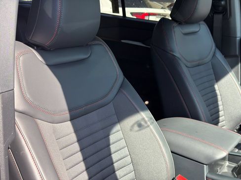 New 2026 Ford Explorer ST-Line AWD/4WD image 11