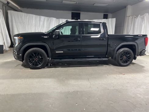 Used 2024 GMC Sierra 1500 Elevation AWD/4WD image 4
