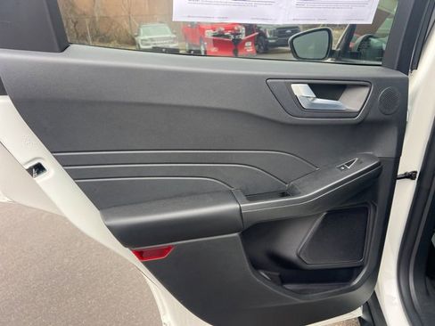 Used 2023 Ford Escape ST-Line Elite w/ Premium Technology Package image 17