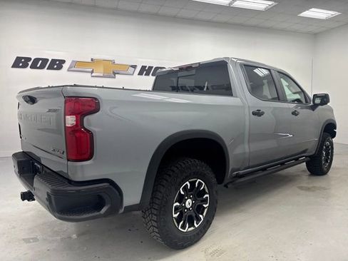 Used 2024 Chevrolet Silverado 1500 ZR2 AWD/4WD image 5