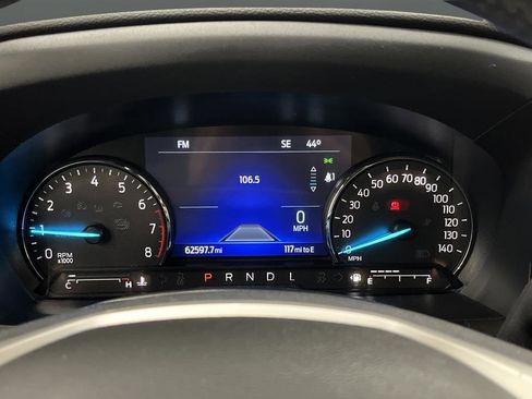 Used 2023 Ford Explorer XLT image 18