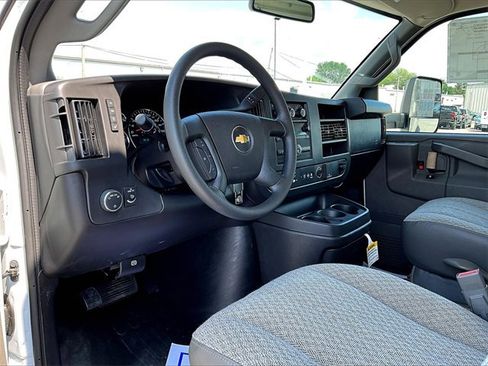 New 2025 Chevrolet Express 3500 w/ Power Convenience Package image 8