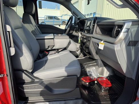 New 2025 Ford F350 XL w/ XL Chrome Package AWD/4WD image 11