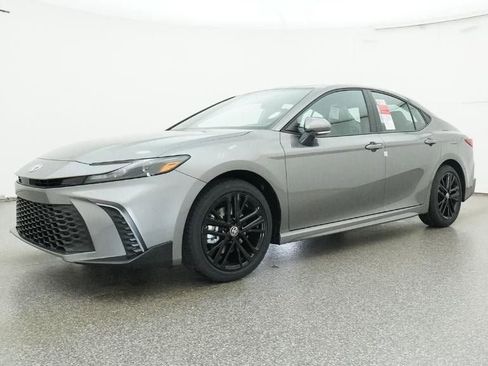New 2026 Toyota Camry SE image 17