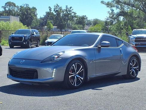 Used 2019 Nissan 370Z Touring Sport RWD image 3