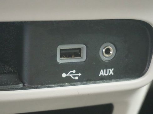 Certified 2018 Chrysler Pacifica Touring Plus image 30