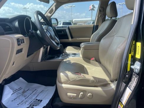 Used 2011 Toyota 4Runner SR5 RWD image 12