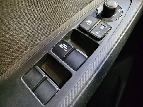 Used 2017 Toyota Yaris iA image 27