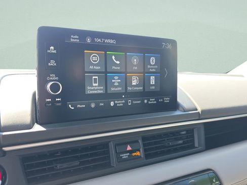 Used 2025 Honda Pilot EX-L image 17