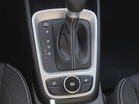 New 2026 Hyundai Venue SEL FWD image 21