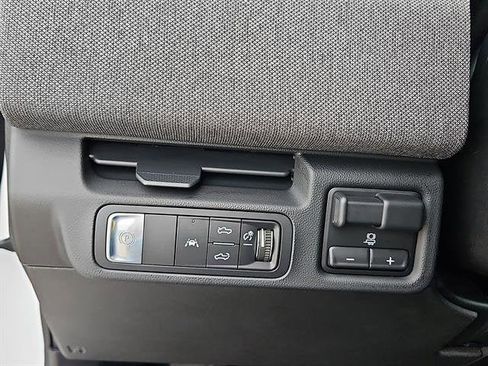 New 2026 GMC Sierra EV Elevation image 35