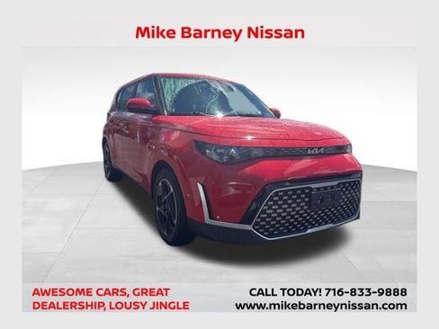 Used 2023 Kia Soul EX FWD image 1