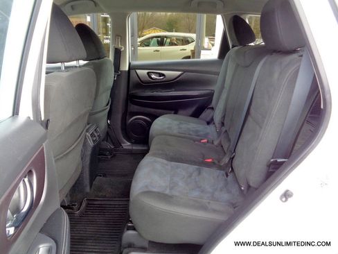 Used 2016 Nissan Rogue S AWD/4WD image 14