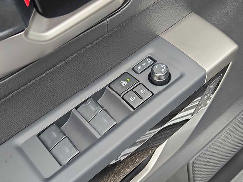 New 2026 Toyota Tundra Limited AWD/4WD image 11