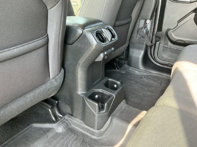 Used 2022 Jeep Wrangler Unlimited Sport AWD/4WD image 27