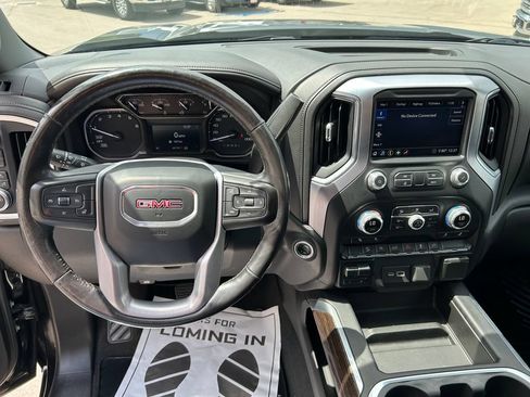 Used 2020 GMC Sierra 1500 Elevation w/ Elevation Value Package AWD/4WD image 10