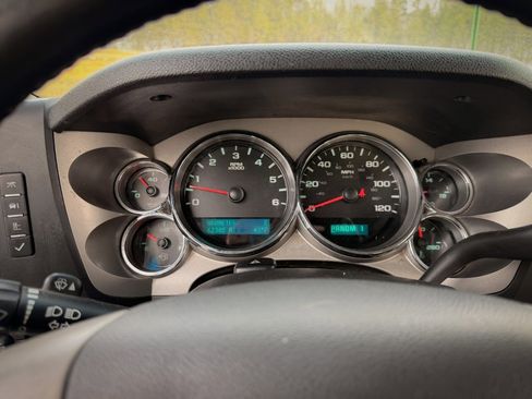 Used 2012 Chevrolet Silverado 3500 LT image 13