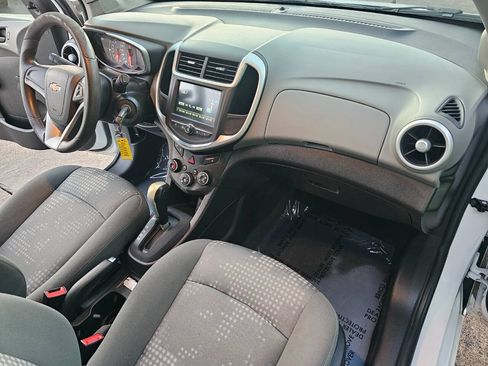 Used 2017 Chevrolet Sonic LT FWD image 20