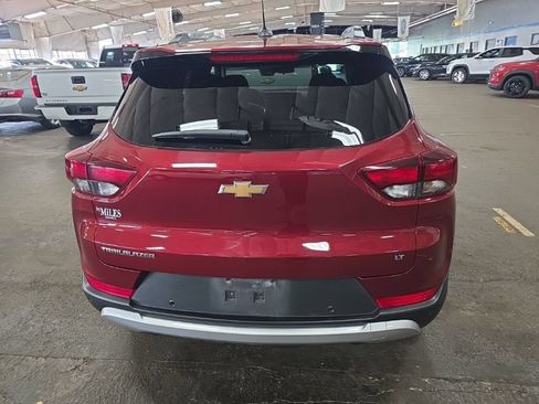 Used 2024 Chevrolet TrailBlazer LT w/ LT Cold Weather Package FWD image 4