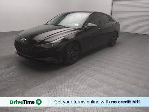 Used 2021 Hyundai Elantra Blue image 1