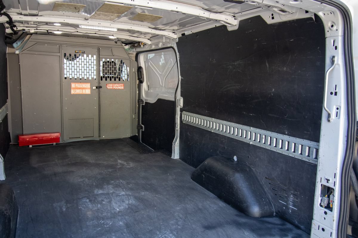 Used 2022 Ford Transit 250 Low Roof RWD image 33