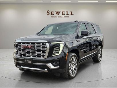 Used 2025 GMC Yukon Denali w/ Sun & Power Step Package