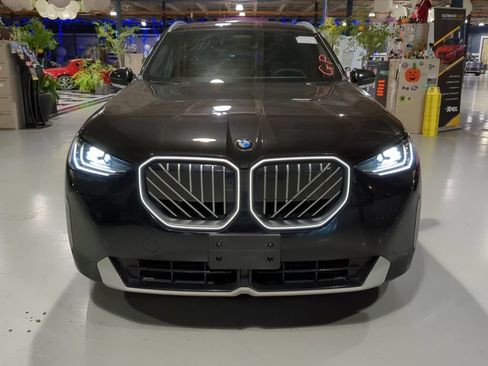 Used 2025 BMW X3 xDrive30i w/ Premium Package AWD/4WD image 3