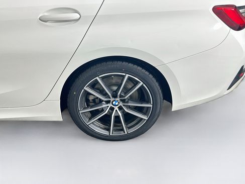 Used 2019 BMW 330i Sedan w/ Convenience Package RWD image 11
