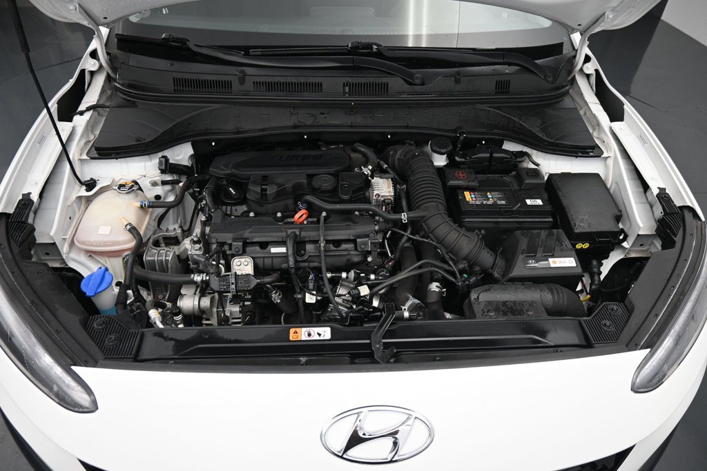 Used 2023 Hyundai Kona Limited FWD image 14