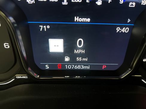 Used 2021 GMC Yukon XL Denali AWD/4WD image 18