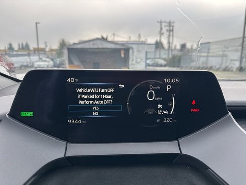 Used 2025 Toyota Prius LE image 13