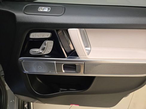 Used 2021 Mercedes-Benz G 63 AMG 4MATIC w/ G Manufaktur Interior Package image 28
