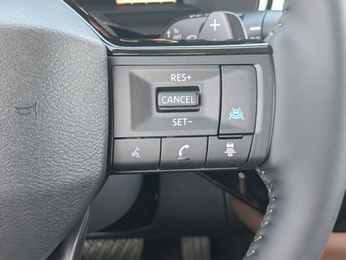 New 2026 Nissan Pathfinder Platinum w/ Cargo Package FWD image 27