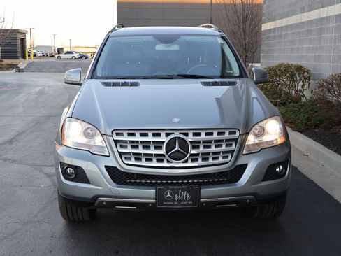 Used 2011 Mercedes-Benz ML 350 4MATIC image 3