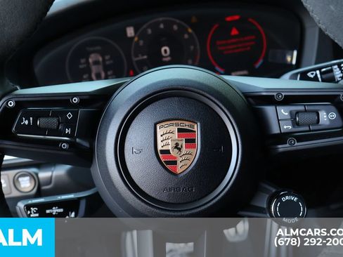 Used 2025 Porsche 911 Carrera T RWD image 27