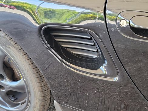 Used 2000 Porsche Boxster RWD image 9