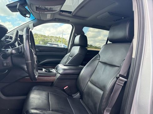 Used 2016 GMC Yukon SLT w/ Open Road Package AWD/4WD image 15