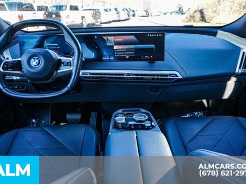 Used 2023 BMW iX xDrive50 image 24
