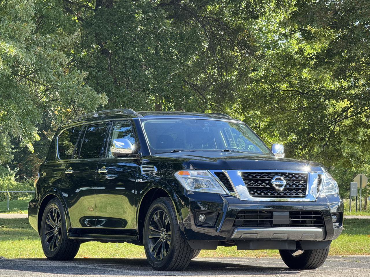 Used 2019 Nissan Armada Platinum AWD/4WD image 3