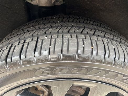 Used 2023 Kia Sorento SX image 44