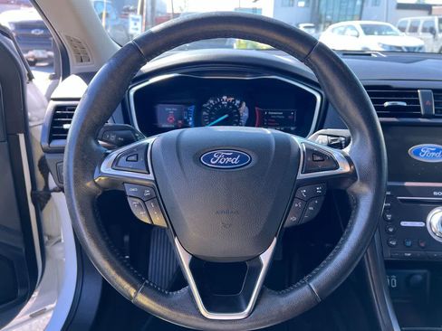 Used 2019 Ford Fusion Titanium FWD image 14