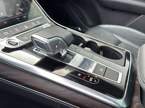 Used 2022 Audi Q7 2.0T Premium Plus w/ Premium Plus Package image 23