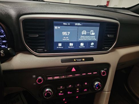 Used 2021 Kia Sportage S image 21